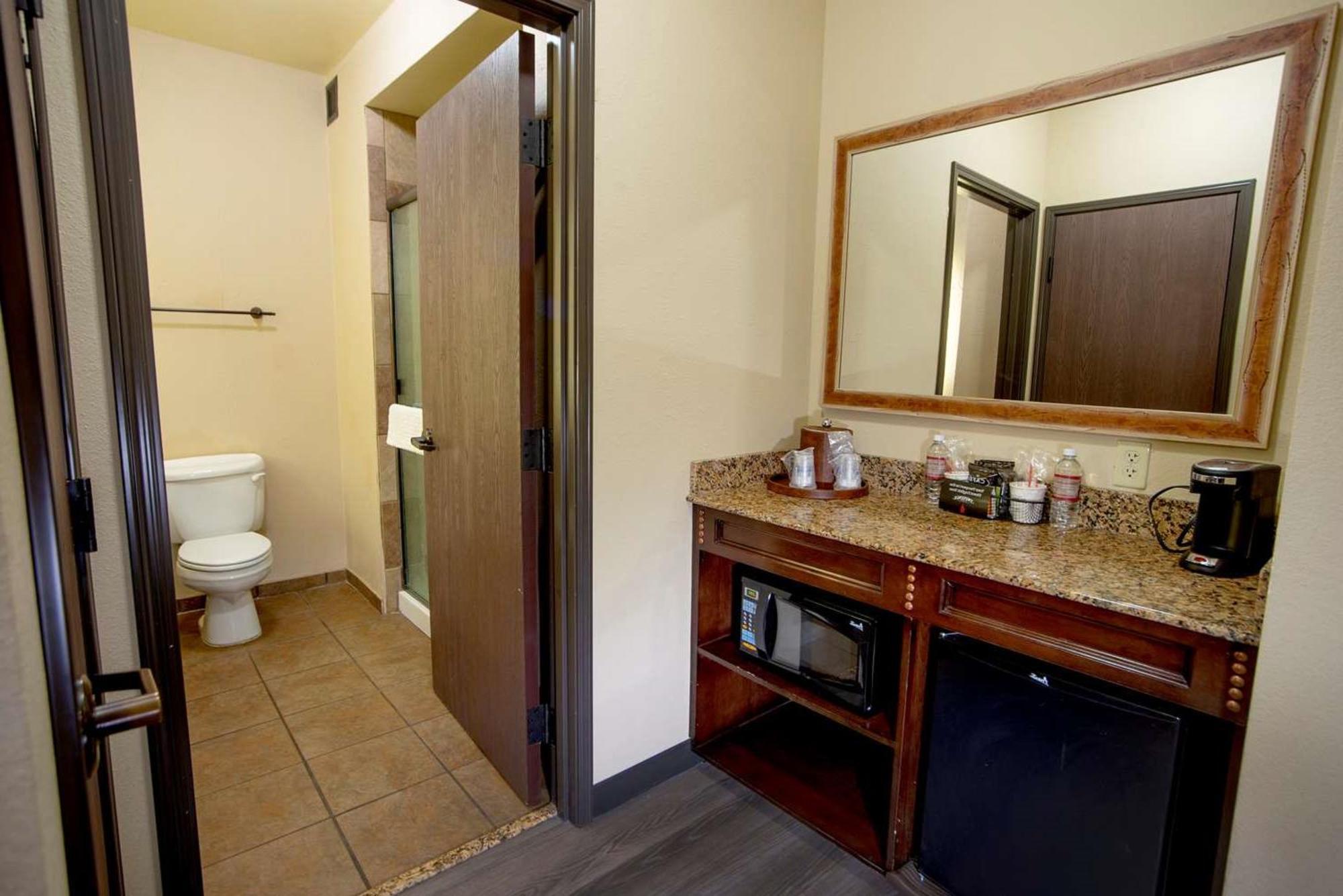 Best Western Plus Cimarron Hotel & Suites Stillwater Exteriör bild